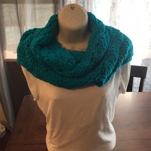 Infinity scarf
